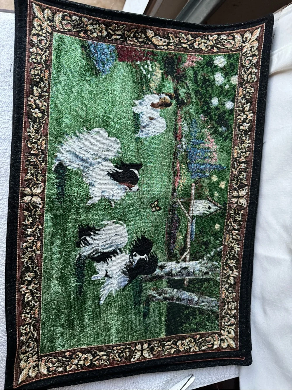 4 Tapestry like placemats papillon Scene